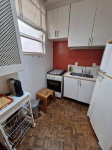 Studio no coração de Ipanema com split e internet