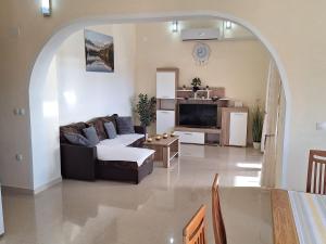 Apartments with a parking space Seline, Paklenica - 23552 