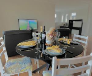 Serene Share Suite in Coopers Plains