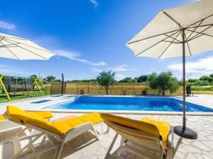 Simoni, 4 4, Privlaka