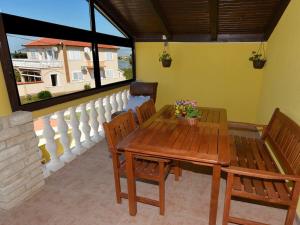 Simoni, 4 4, Privlaka