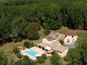 Scenic villa with swimming pool