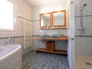 Villas Scenic villa with swimming pool : photos des chambres