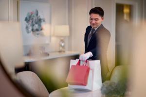 Grand Deluxe, Guest room, 1 King, Balcony