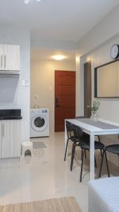 Cozy 1-bed unit near SRP Talisay Cebu