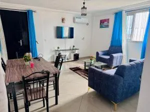 Makeena Berry Cosy Mboa - MOLYKO - Kumba