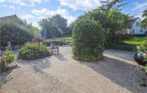 4 Bedroom Cozy Home In Samsø