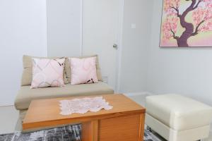 Great Deal 2BR at Apartment Parahyangan Residence By Travelio