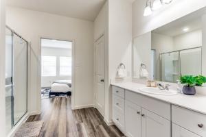 Cozy 4bedroom home near TCU