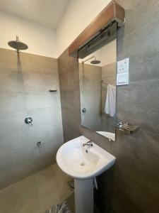 Room near airport in Negombo