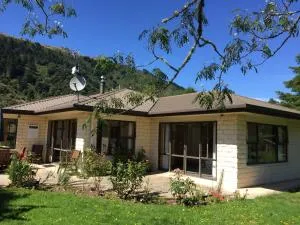 Baton Country Escape - 圣阿诺