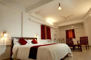 Happy Homes , Thekkady