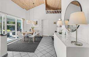 Four-Bedroom Holiday Home In Vaggerlose