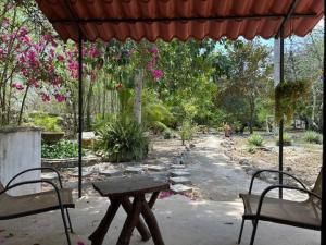 Cómodas cabañas en la naturaleza