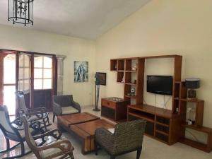 Cómodas cabañas en la naturaleza