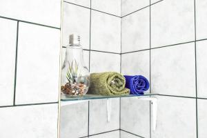 Creative 70s-Inspired Stay Center Parking