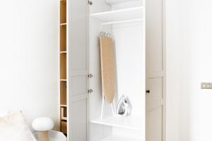 Title Halo Modern Line Pool View Gym Sauna