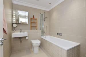 Cosy flat of 2 bed and 2 toilet