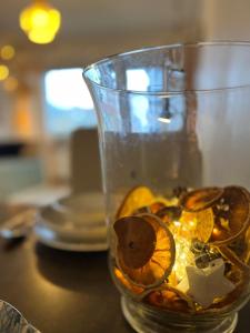 Cozy City-Center Apartment by Angry Birds Park