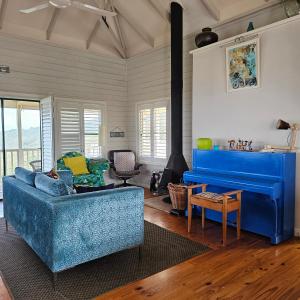 MAGNIFICENT 6 sleeper mountain getaway