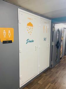 Hotels HotelF1 Angouleme : photos des chambres