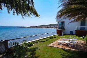 YFN Urla Seaside House