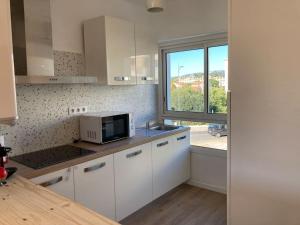 T3 lumineux et climatisé à 300m des plages