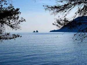 T3 lumineux et climatisé à 300m des plages