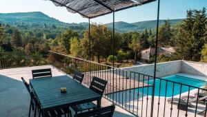 Maisons de vacances La Petite Colline : photos des chambres