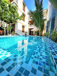 Riverside Sunset Homestay