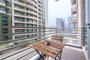 1-Bedroom Urban Retreat in Prestigious Business Bay