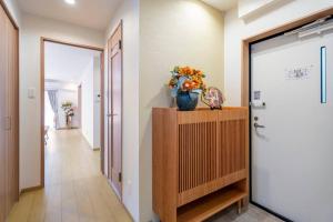 6 minutes to Namba facility on the 2nd floor