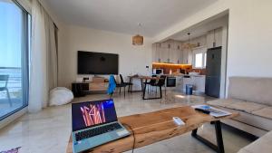 Sea View Modern 2BR Top Floor on Nea Chora Beach