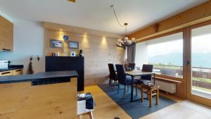 Superbe appartement rénové avec vue dégagée