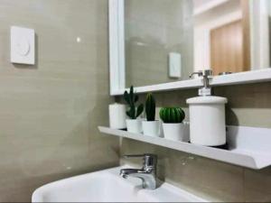 1 BR Apartment near SM Mall of Asia, Airport, Manila