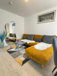 Cosy Modern Flat with garden