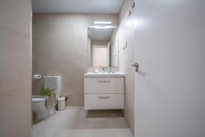 XPCE URBAN 2 MALAGA SKYLINE Parking Free