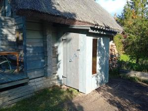 Romantiline saunamaja Pädaste lahe ääres