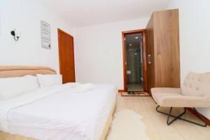 Elegant 2 BED apt in Kilimani with balcony views