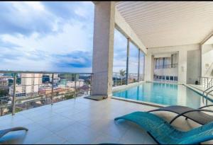 Elegant 2 BED apt in Kilimani with balcony views