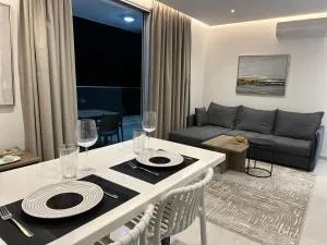 Joanna & Arya Central Engomi Apts - Yukarı Lakatamya