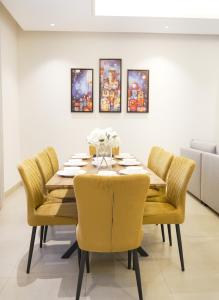 Luxury Apartment in Al Yasmin