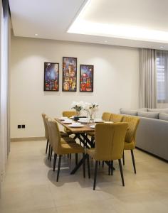 Luxury Apartment in Al Yasmin