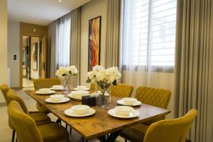 Luxury Apartment in Al Yasmin