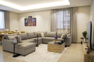Luxury Apartment in Al Yasmin