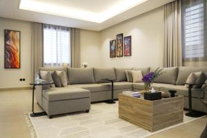 Luxury Apartment in Al Yasmin