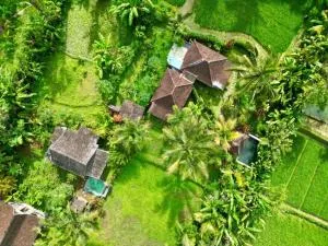 Dewa Jati Cottages - Seribatu