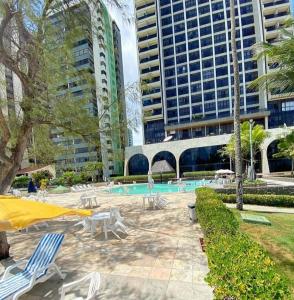 Flat 10 andar no Golden Beach acesso direto a praia
