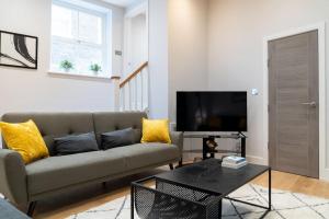 LUXaway Mews House St Johns Wood - Sleeps up to 11