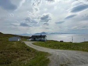Aurora Mountain & Ocean House - Langfjord